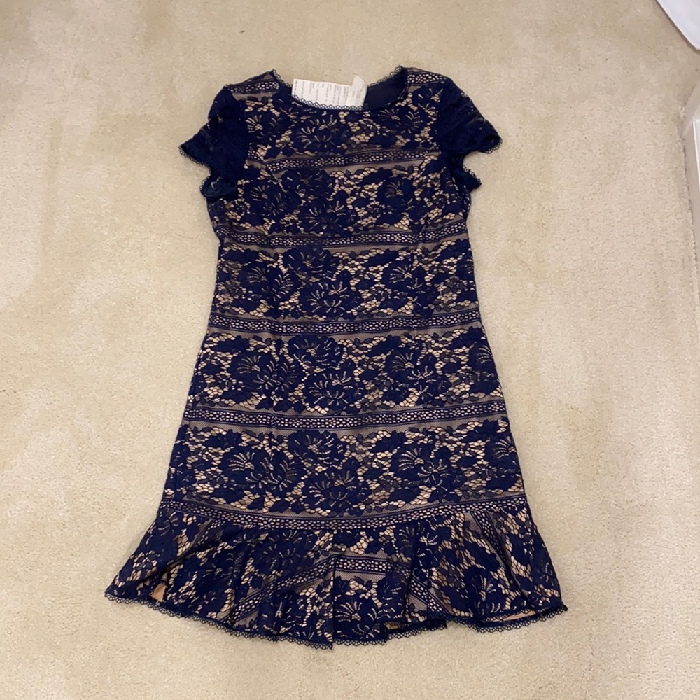 Vince Camuto Navy lace overlay dress